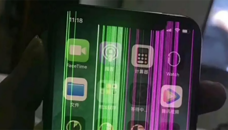 iPhone 11, 11 Pro, 11 Pro Max lỗi kẻ, sọc xanh màn hình do đâu?