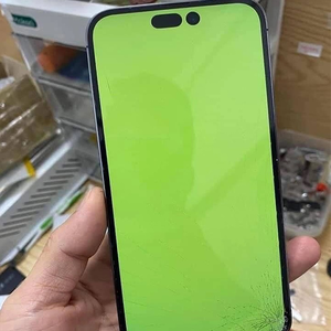 Sửa màn hình iPhone 15 Pro