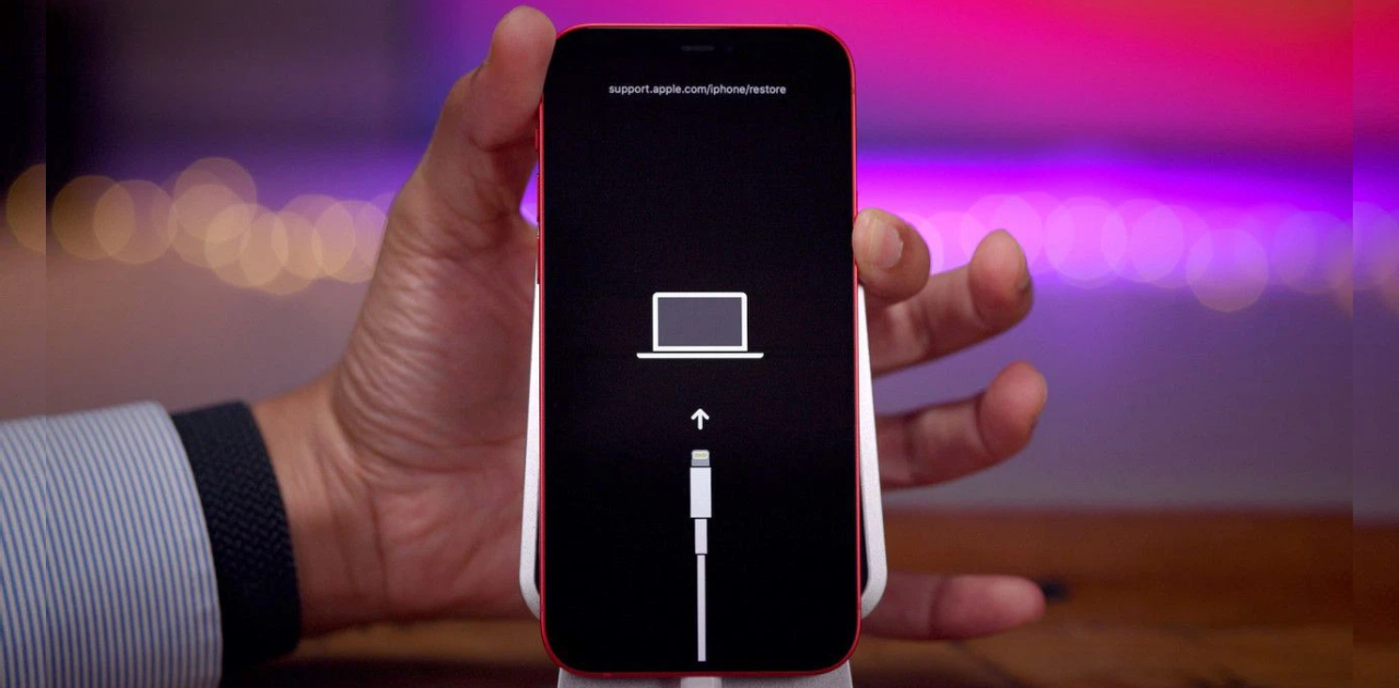 Apple thu hồi sạc Macbook, iPhone vì nguy cơ điện giật, hỗ trợ Việt Nam